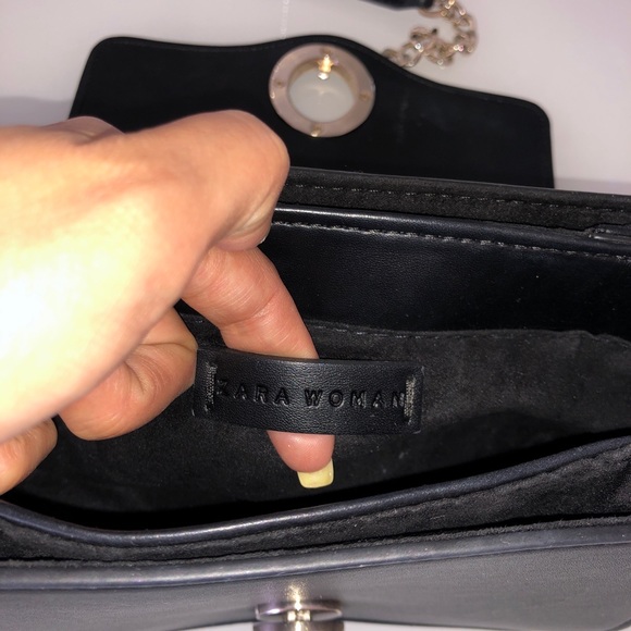 Zara Wonder Woman crossbody bag w/reversible flap. - Picture 5 of 7